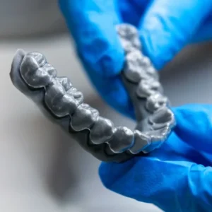Produkcja seryjna modeli dentystycznych w technologii HP MJF – przemysłowy druk 3D Wrocław